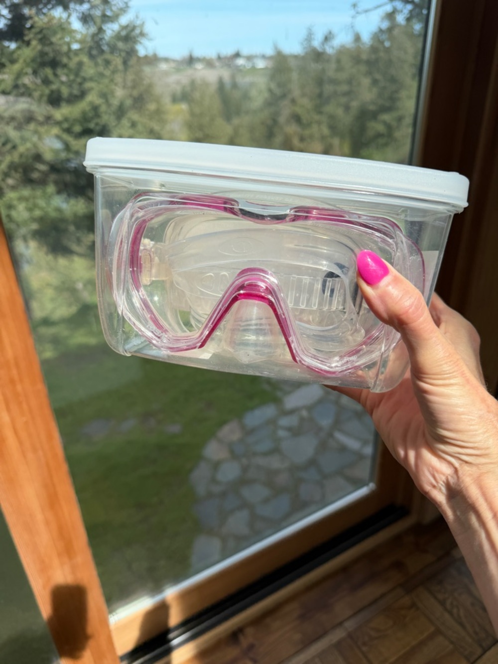 Tusa scuba and snorkel mask. Clear Swim Mask with Pink Trim - Women’s Goggles